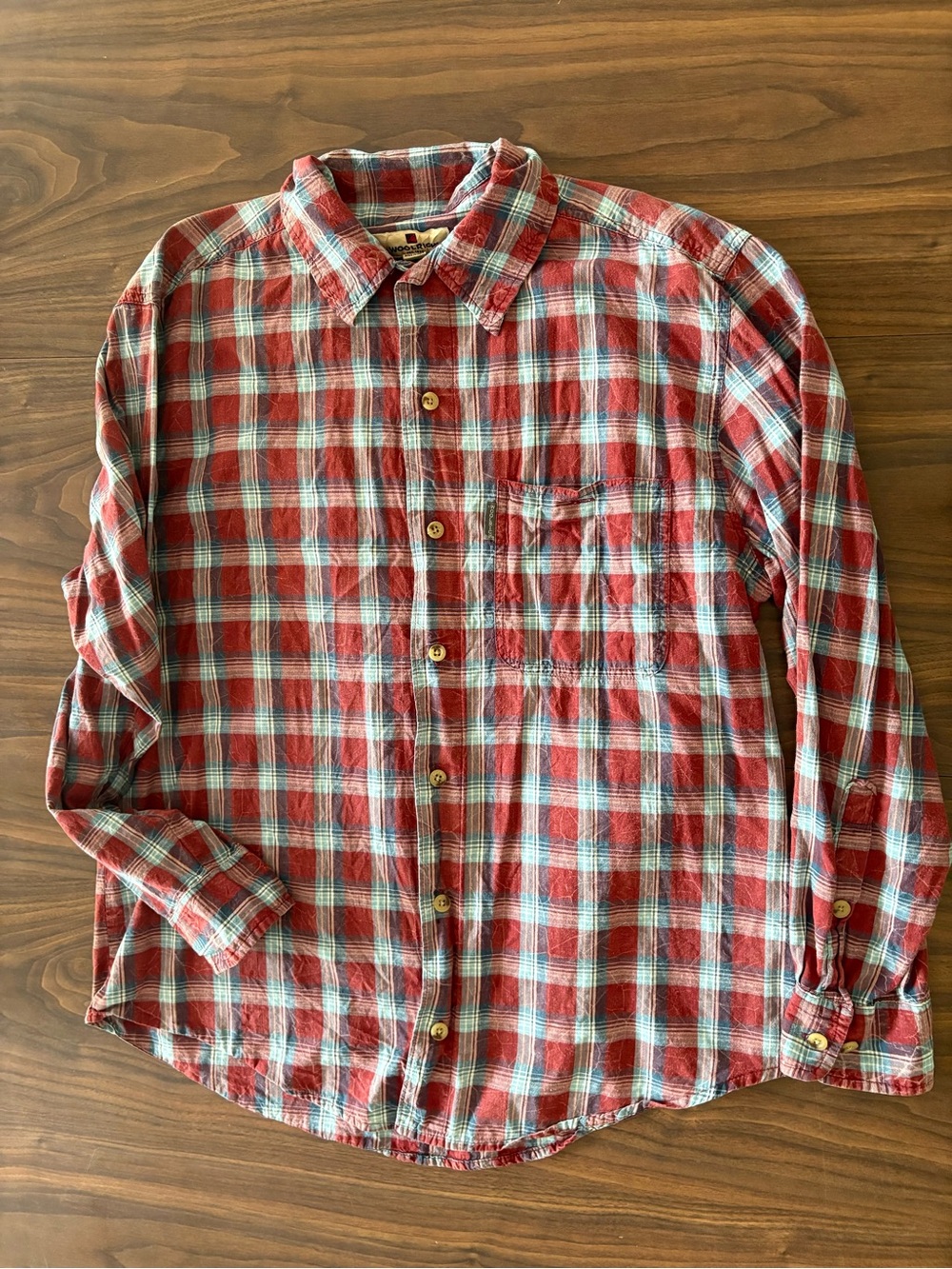 Men’s Woolrich Red and Blue Plaid Long-Sleeve Button-Down Shirt size M classic